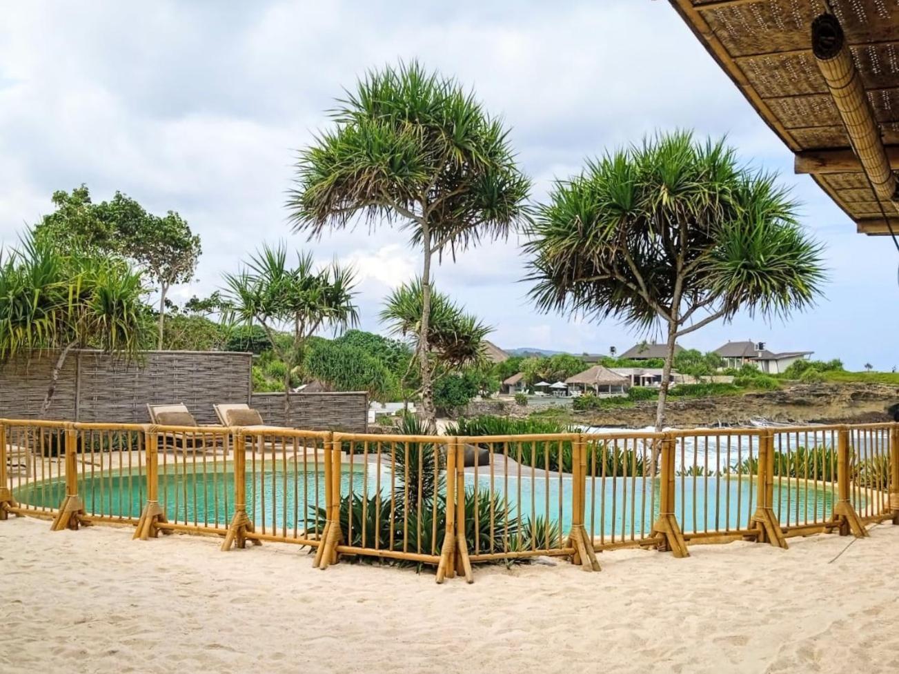The Cabins Sandy Bay Lembongan Chambre photo